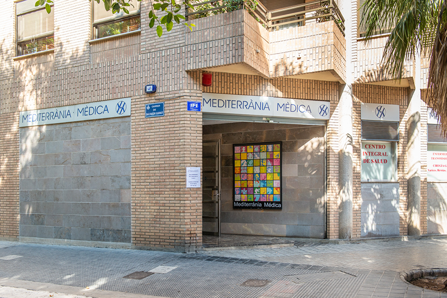 fachada mediterranea medica